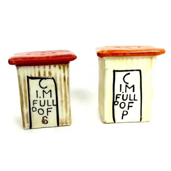 Vintage Porcelain Salt And Pepper Shaker C I'm full Of S&P Outhouse Decor 2.5" - Picture 1 of 4